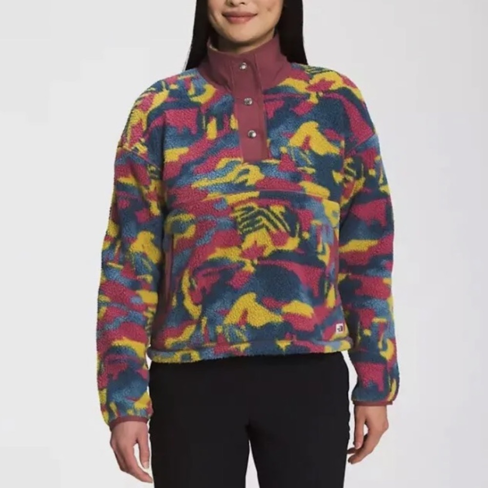 North Face Women’s Printed Cragmont Fleece